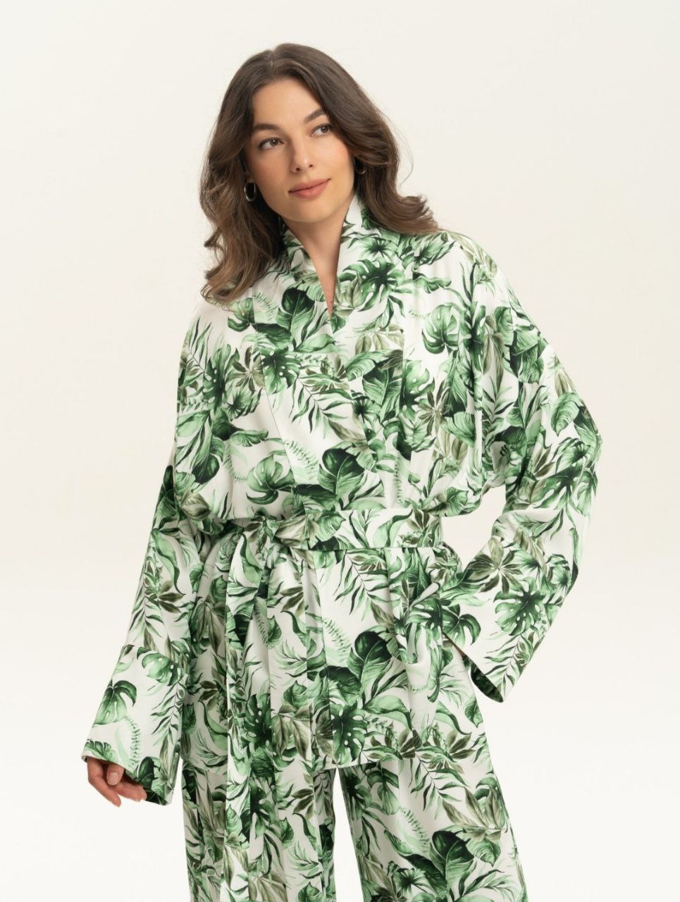 photo_5395825551098376887_y