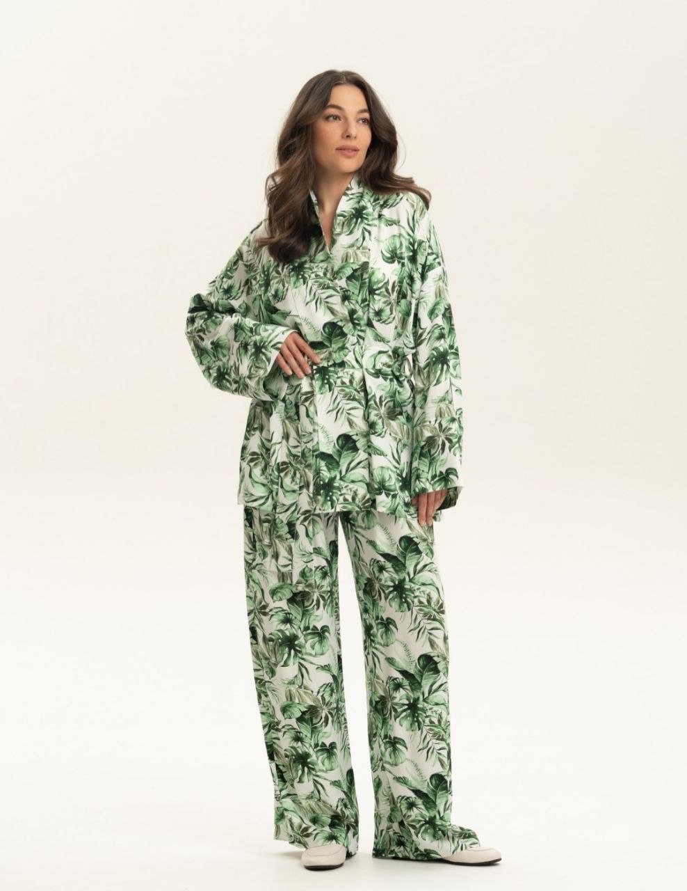 photo_5395825551098376888_y