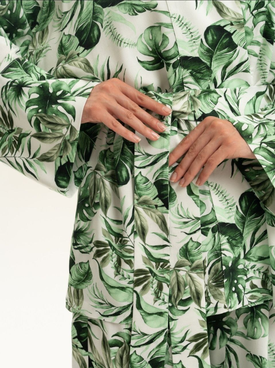 photo_5395442096418192373_y